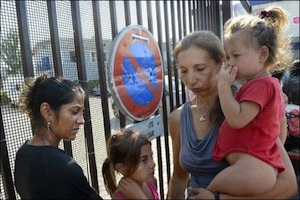Les Roms, otages et boucs émissaires de la politique intérieure française ?