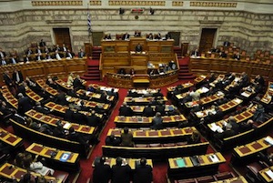 Grèce : le Parlement vote un quatrième budget d&rsquo;austérité