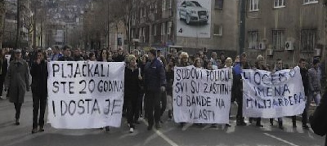 Bosnie : le Plénum des citoyens de Sarajevo dénonce les mensonges de la police