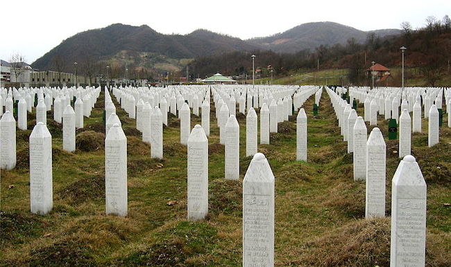 Bosnie-Herzégovine : les familles des victimes de Srebrenica demandent réparation aux Pays-Bas
