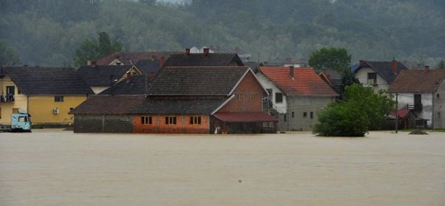 Bosnie-Herzégovine et Serbie : les pires inondations depuis 120 ans
