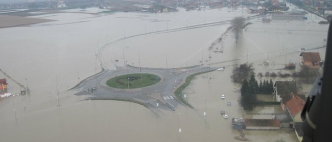Inondations en Bosnie-Herzégovine : des dommages «pires que ceux de la guerre» ?