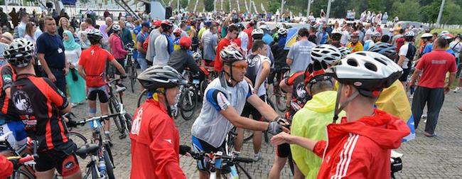 Commémorations de Srebrenica : des cyclistes pacifistes serbes attaqués à Valjevo