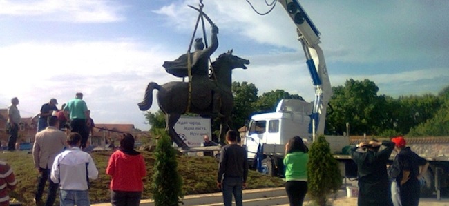 Kosovo : Gračanica retrouve son monument à Miloš Obilić