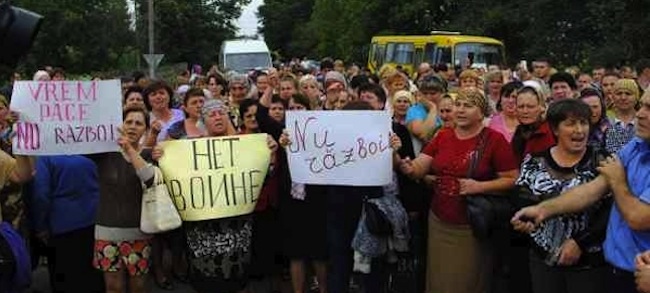 Ukraine : la minorité roumaine refuse d&rsquo;aller faire la guerre dans le Donbass