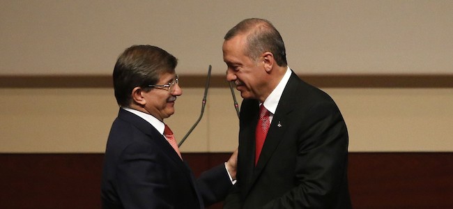 Turquie : Recep Tayyip Erdoğan désigne le fidèle Ahmet Davutoğlu à sa succession