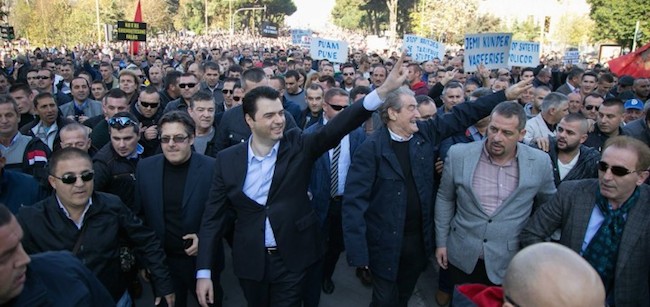 Albanie : le Parti démocratique mobilise dans la rue contre le gouvernement