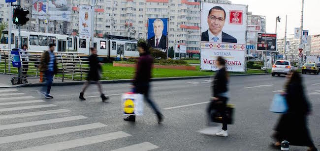Présidentielle en Roumanie : Victor Ponta en tête, un deuxième tour plus serré que prévu