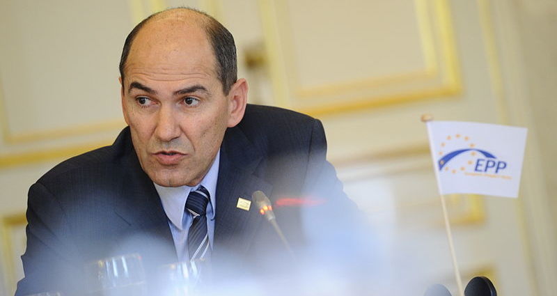 Slovénie : la Cour constitutionnelle annule la condamnation de Janez Janša