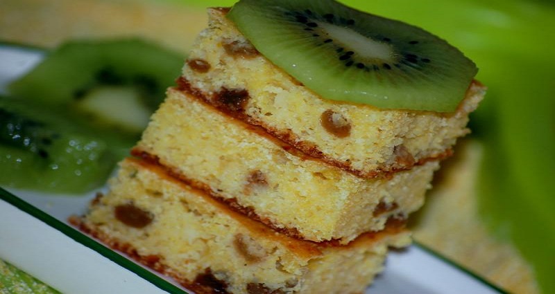 Alivancă • Gâteau à la semoule de maïs