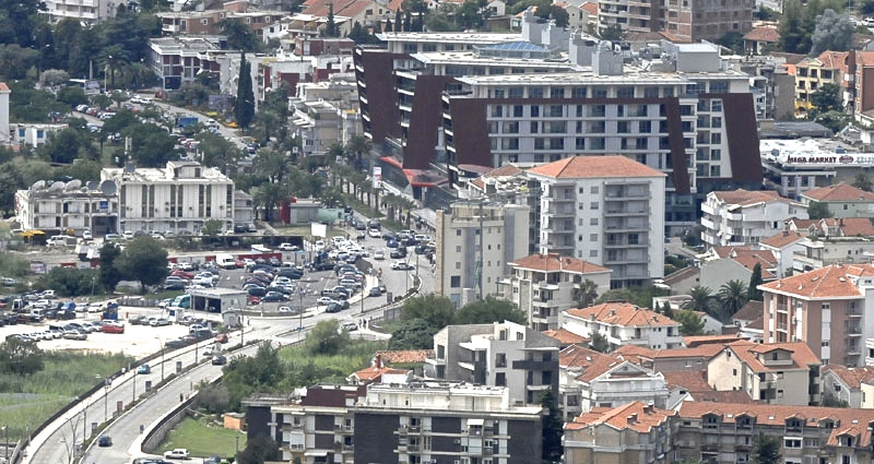 Monténégro : à Budva, quand le bâtiment va, rien ne va