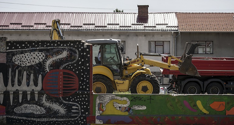 Croatie : des panneaux de pub à la place des fresques murales de la rue Branimirova