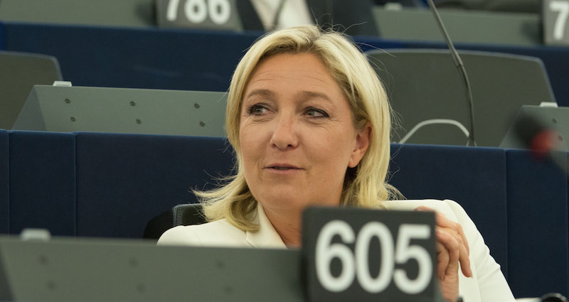 Serbie : le Front national demande l&rsquo;arrêt des négociations d&rsquo;adhésion à l&rsquo;UE