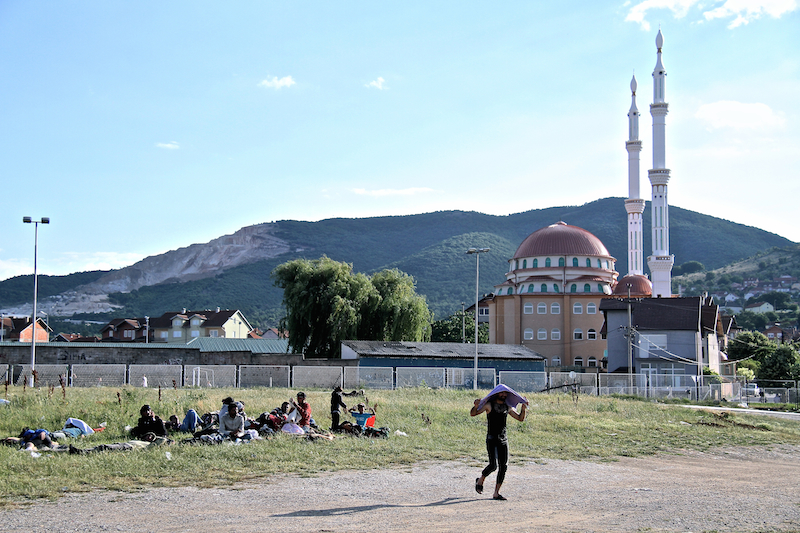 Migrants en Serbie : à Preševo, les autorités sont totalement débordées