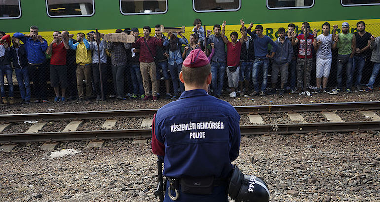 Réfugiés : accord à Bruxelles, querelle à Belgrade et Zagreb
