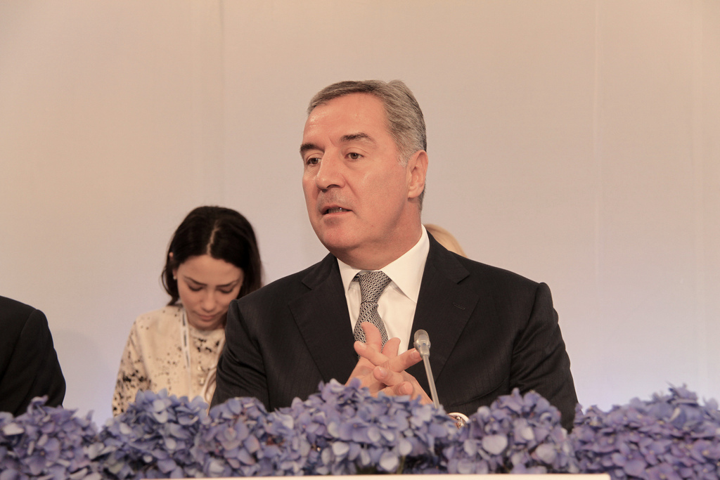 Monténégro : le Premier ministre Đukanović échappe de peu à une motion de censure
