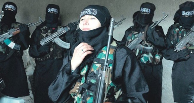 «L&rsquo;égérie» bosniaque de Daech, battue à mort après avoir tenté de fuir la Syrie ?
