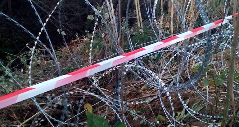 Réfugiés : des «guérilleros» anti-barbelés à la frontière entre Croatie et Slovénie
