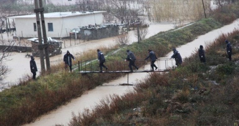 Pluies diluviennes et fonte des neiges : 700 évacués en Albanie