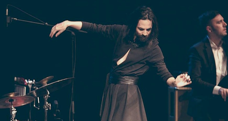 Bosnie-Herzégovine : Božo Vrećo, le chanteur queer qui réveille le sevdah