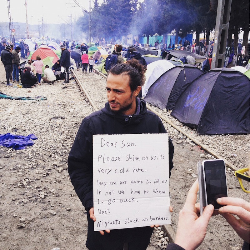 Réfugiés bloqués en Grèce : dans le froid et la gadoue à Idomeni