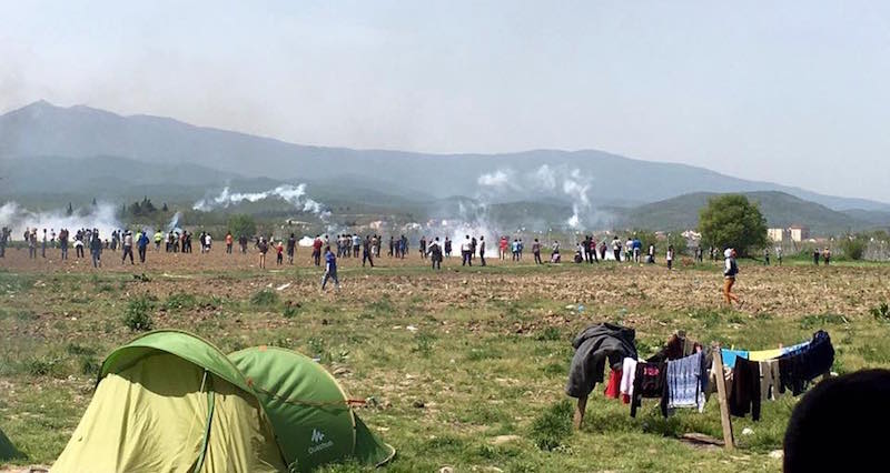 Réfugiés : ordinaire violence policière à Idomeni