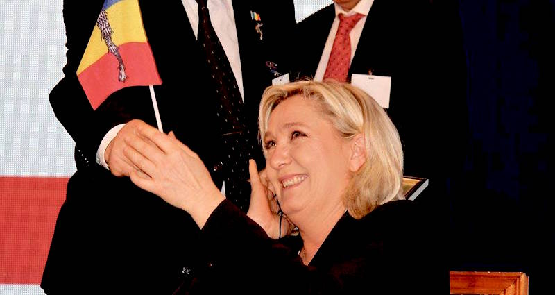 Marine Le Pen en Roumanie pour lancer un nouveau parti anti-européen