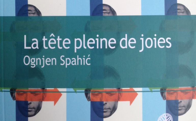 La tête pleine de joies