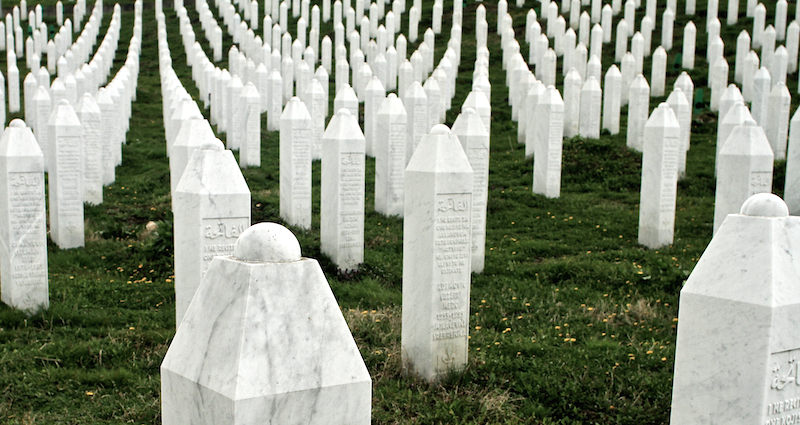«Crime de guerre» ou «génocide» : Srebrenica divise toujours la Serbie