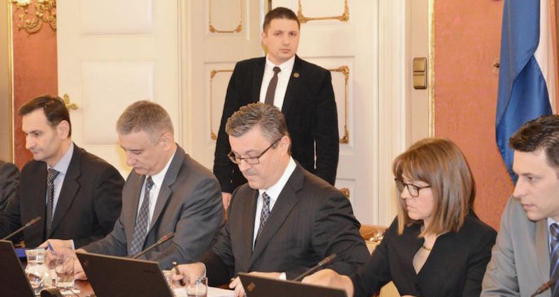 Croatie : théâtre de marionnettes et chute du gouvernement