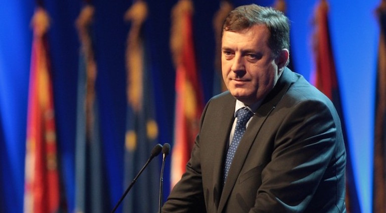Bosnie-Herzégovine : Milorad Dodik joue la carte du référendum pour garder le pouvoir