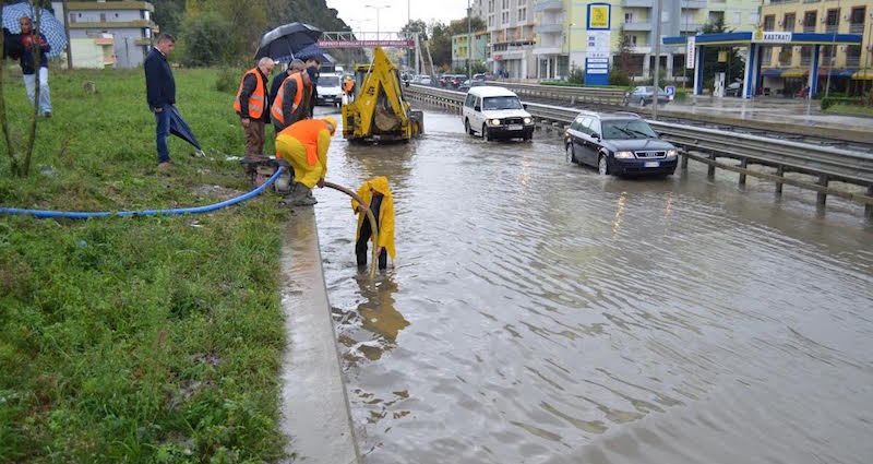 Inondations : l&rsquo;Albanie sous les eaux, plusieurs victimes à déplorer