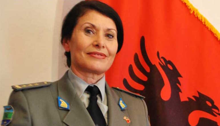 Albanie : Manushaqe Shehu, la première femme général de l&rsquo;armée