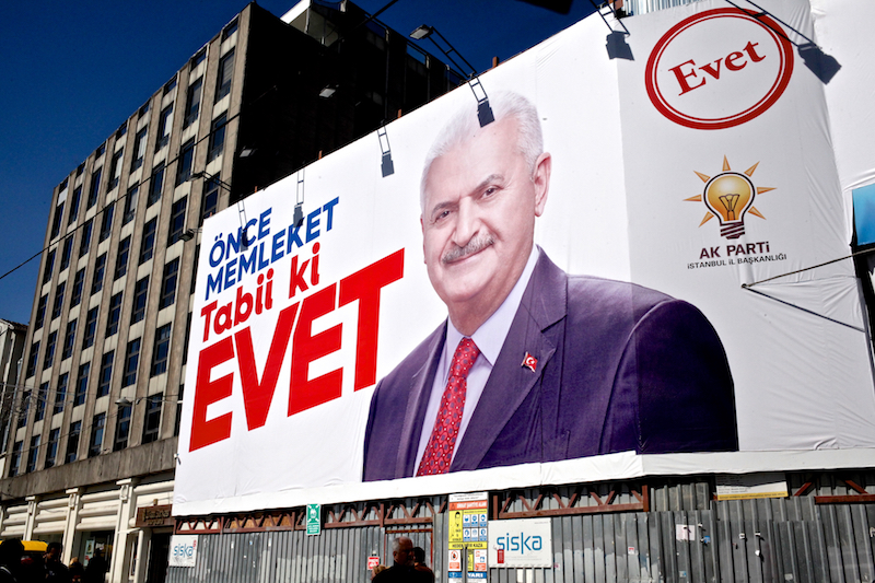 Turquie : le pouvoir accentue la pression pour faire passer sa réforme constitutionnelle