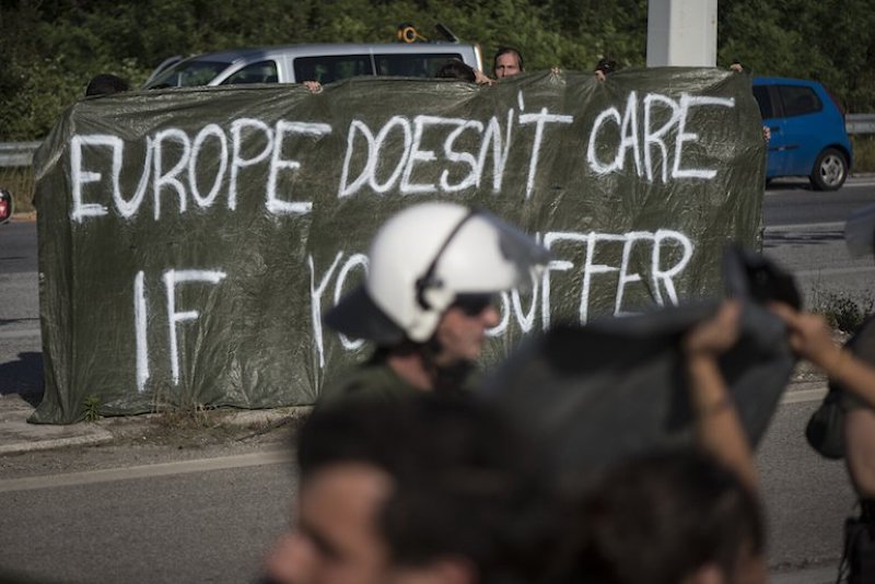 Grèce : débordés et plus payés, les services d’asile sont en grève