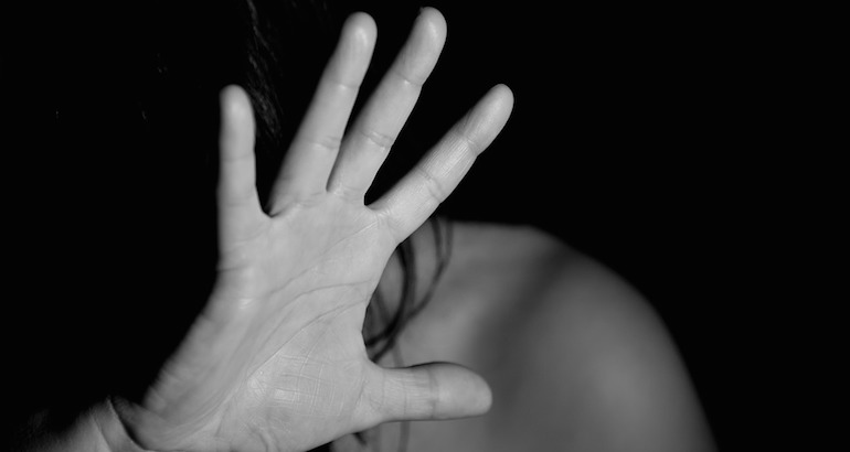 Violences contre les femmes au Kosovo : une justice trop indulgente