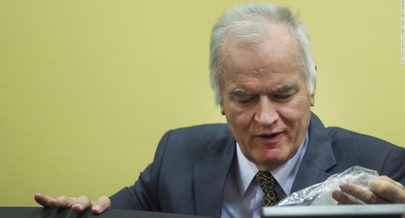 Bosnie-Herzégovine : un rassemblement de soutien à Ratko Mladić, le jour anniversaire de Srebrenica