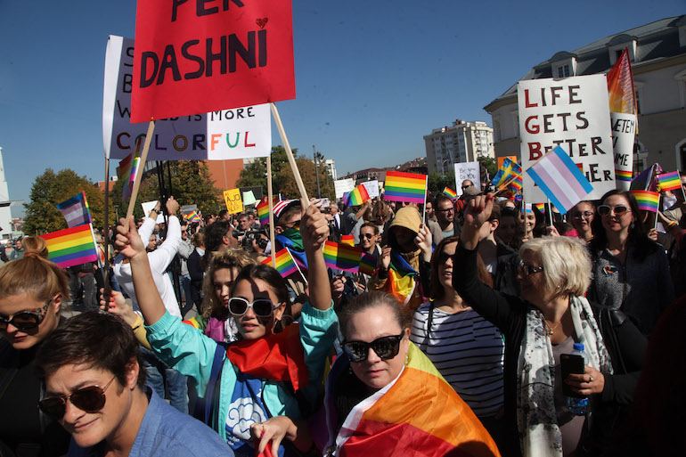 Kosovo : « Tous pour l’amour, l’amour pour tous », ou la première Gay pride dont Pristina peut être fière