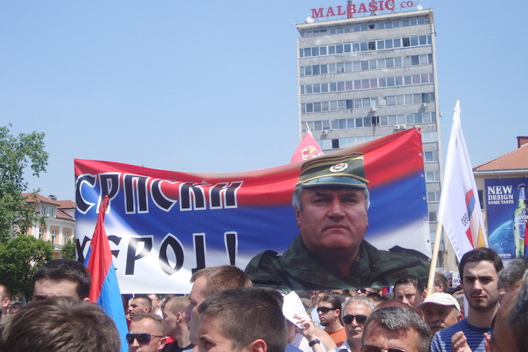 « Après Mladić ? Mladić ! » : la justice internationale, les réalités parallèles et l&rsquo;impossible réconciliation