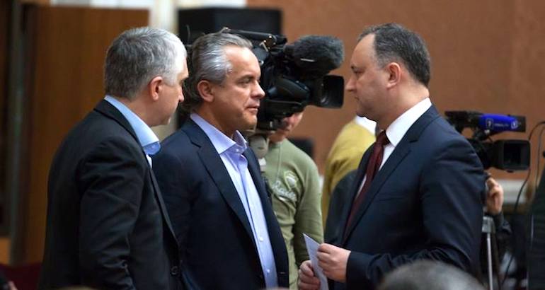 Moldavie : le Président Dodon va-t-il encore être suspendu de ses fonctions ?