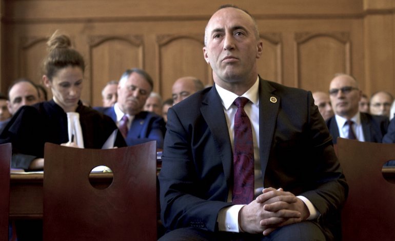 La Serbie et Ramush Haradinaj : le dialogue ou le mandat d&rsquo;arrêt ?