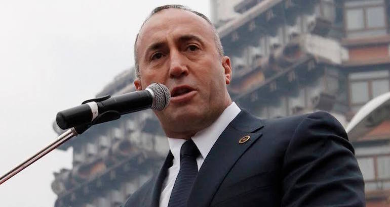 Kosovo : les Serbes quittent le gouvernement, Haradinaj fait de la résistance
