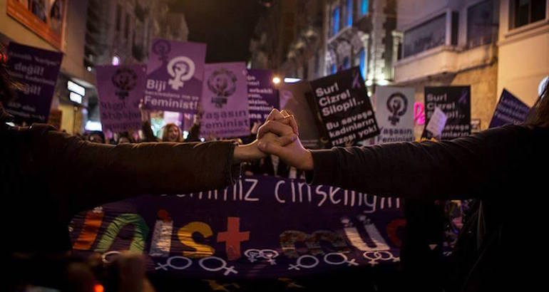 8 mars en Turquie : «Le gouvernement a peur des femmes»