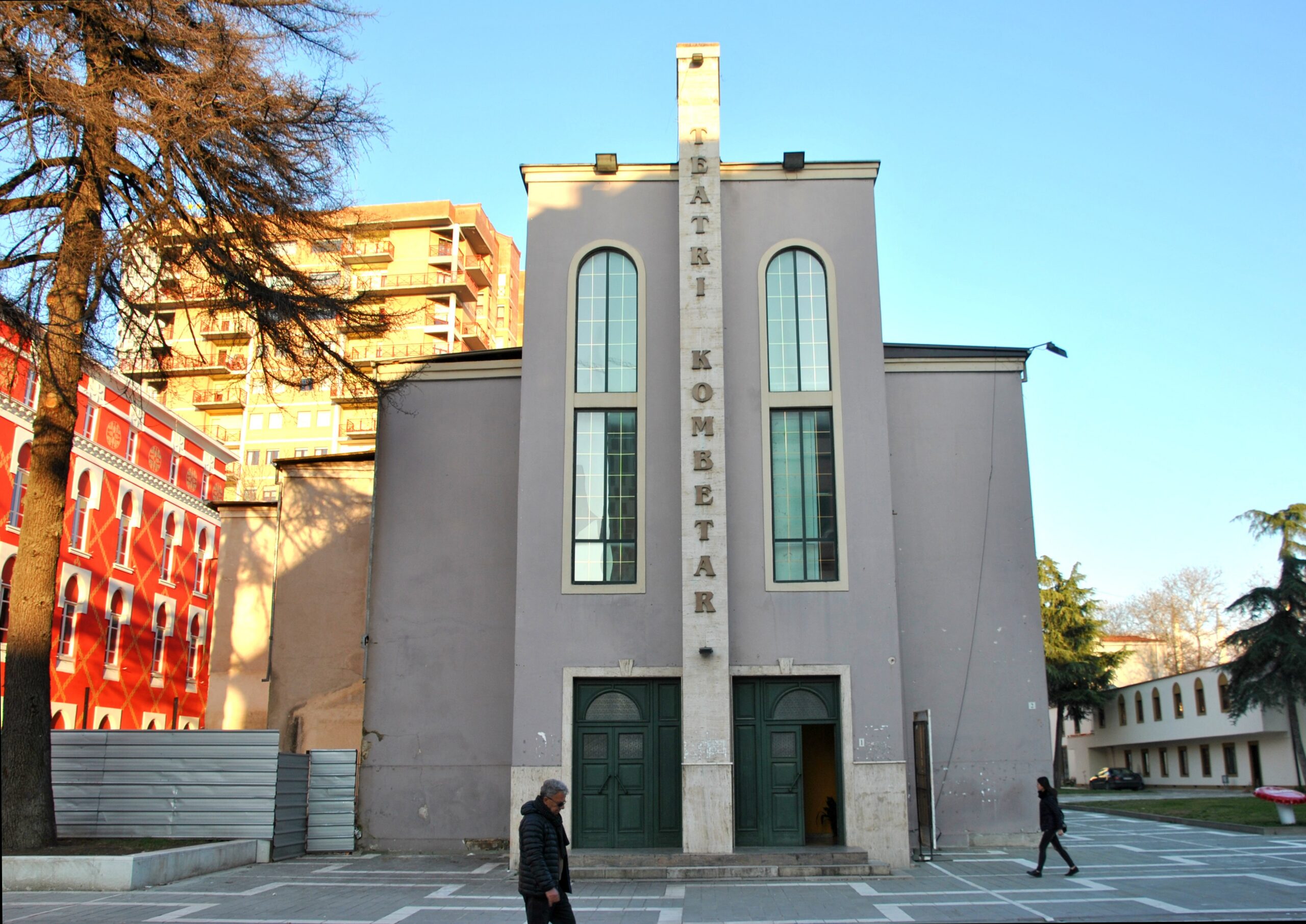 Albanie : le Théâtre national de Tirana menacé de destruction