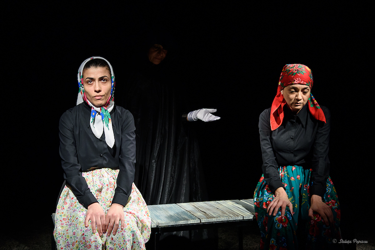 Roumanie : Giuvlipen, le théâtre qui met en scène le féminisme et l&rsquo;activisme rom