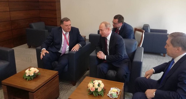 Bosnie-Herzégovine : Dodik affiche le soutien russe et les promesses de Poutine