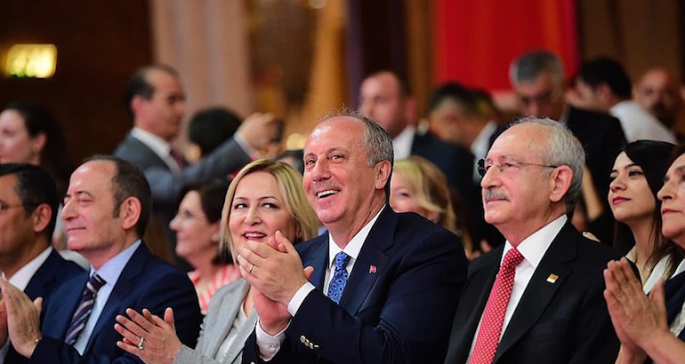 Présidentielle turque : le candidat kémaliste tient meeting en Bulgarie