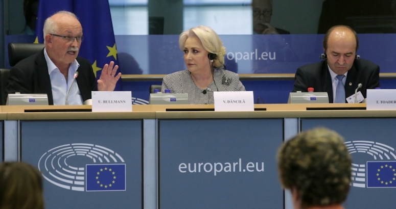 Les sociaux-démocrates européens dénoncent le référendum sur la famille en Roumanie
