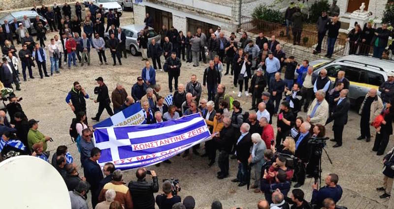 Albanie : des centaines de nationalistes grecs déferlent sur le village de Bularat