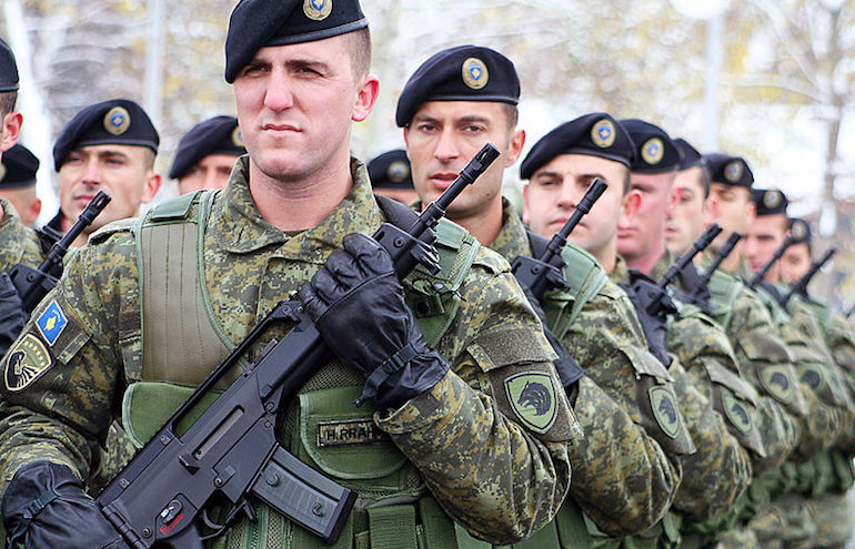 Kosovo : le Parlement vote la création de l’armée